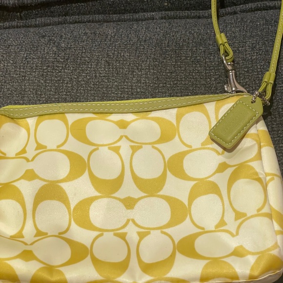 Coach wristlet green and cream - Picture 4 of 7